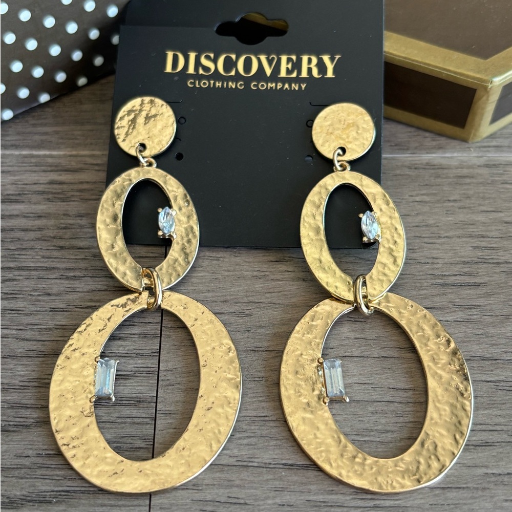 Chic Hammered Gold Double Oval Earrings